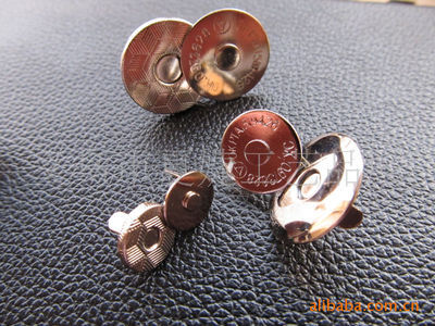 廠家直供箱包磁鐵扣 超薄環(huán)保，助力箱包配件升級